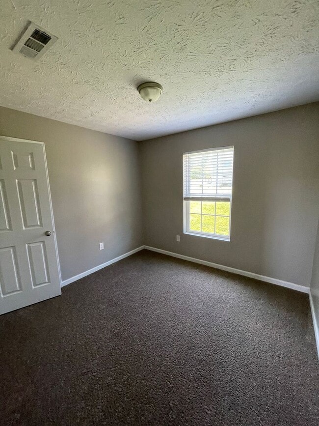 Building Photo - Single Family Home in White Pine TN