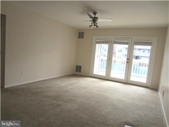 Building Photo - 1600 Waters Edge Dr