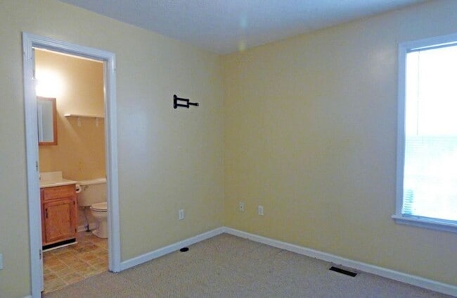 Building Photo - Group of 8? Save $25 Per Bedroom When You ...
