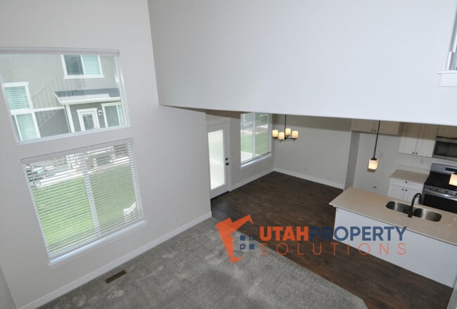 Building Photo - 1748 N 3720 W