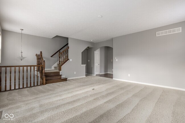 Building Photo - 51 Steele Ln