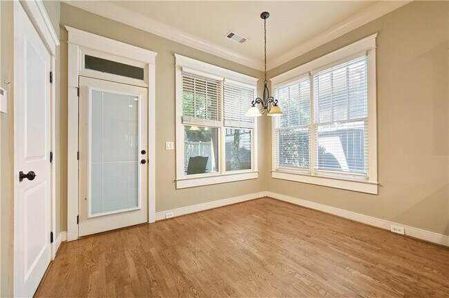 Building Photo - 4522 Gateway Ct