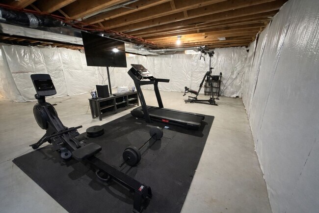 Building Photo - 13776 Grandeur Ave