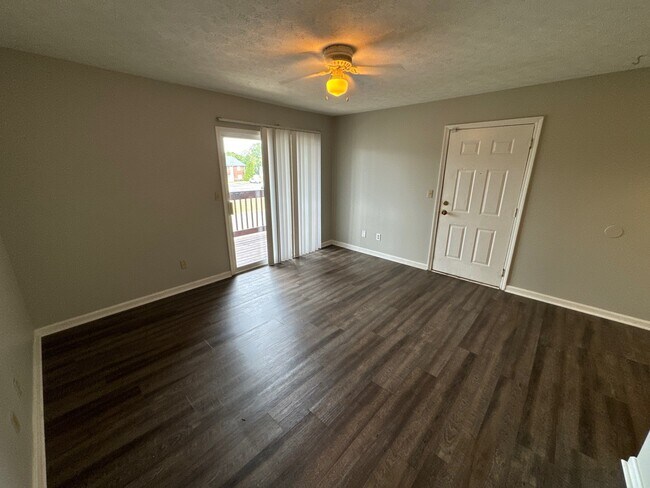 Building Photo - 4109 Blue Lick Ct