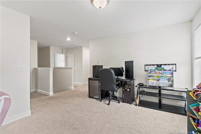 Building Photo - 216 Bunting Dr