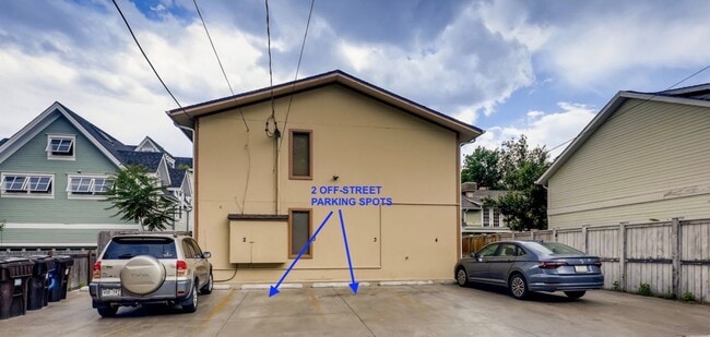 Building Photo - Charming Downtown Boulder Unit Steps from Pearl Street-Available August 1!