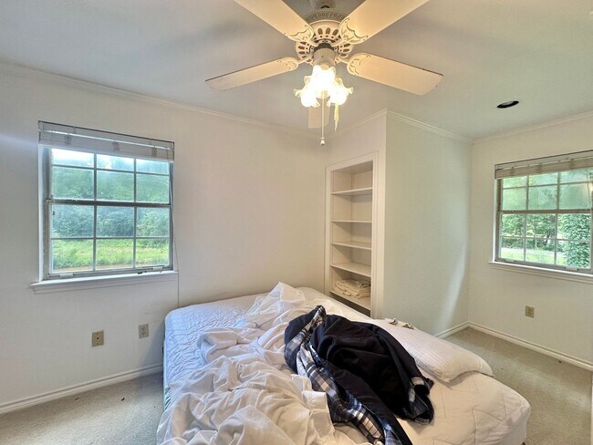 Building Photo - Tour Today! Spacious Country Retreat on 6+...