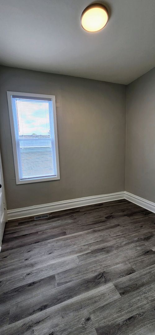 Building Photo - Brand new rehab luxury coach house in Alba...