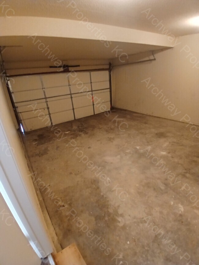 Building Photo - 1267 Petzold Dr