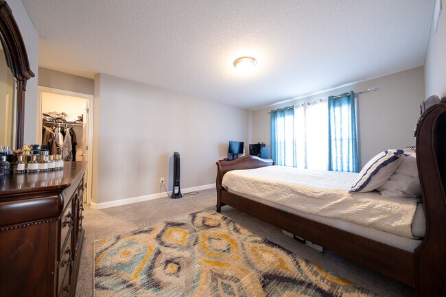 Building Photo - 6668 Coach House Ln