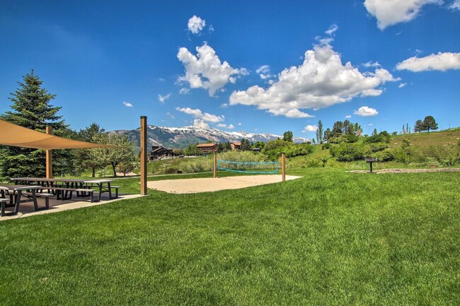 Building Photo - 3524 N Fox Run Dr