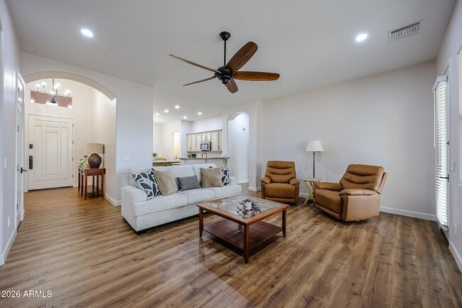 Building Photo - 14383 W Monte Vista Rd