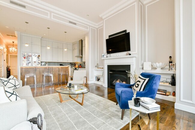 Building Photo - 298 Beacon St