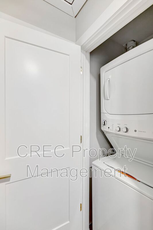 Building Photo - 1757 Skinner Ave