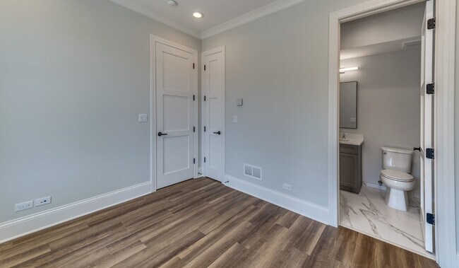 Building Photo - 1147 S Eldridge Ln