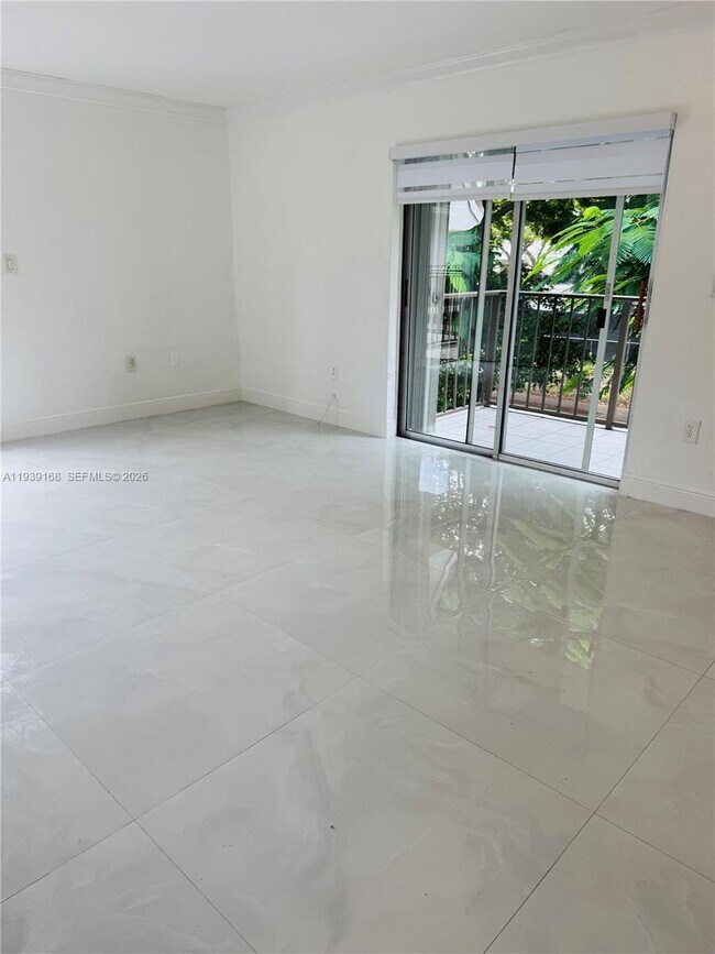 Building Photo - 6961 SW 129th Ave