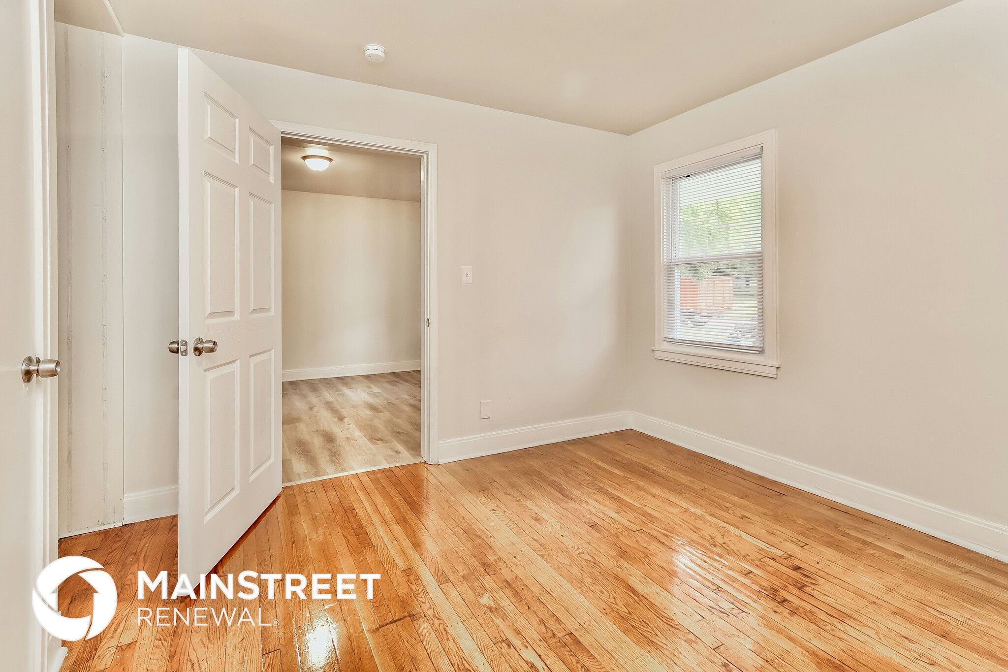 Building Photo - 4226 Grand Ave