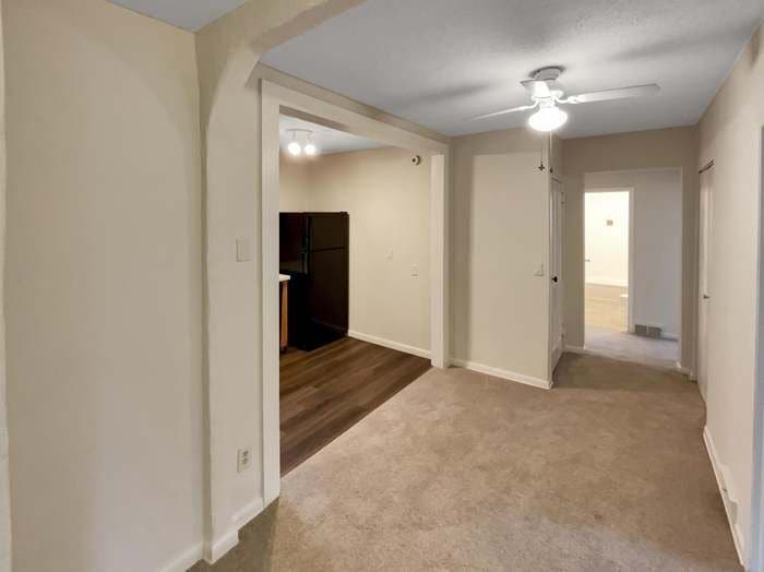 Building Photo - 2022 English St