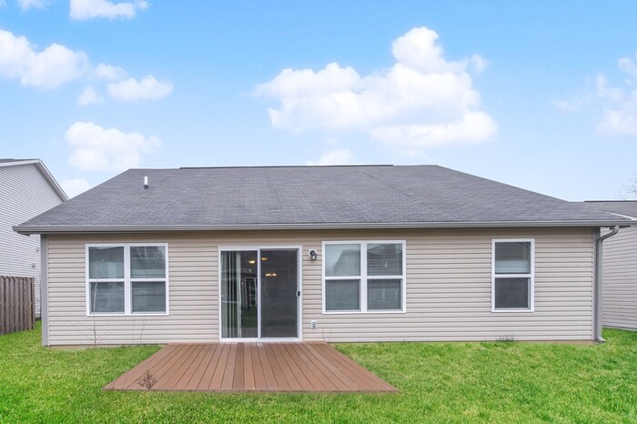 Building Photo - 224 Rolling Ridge Dr