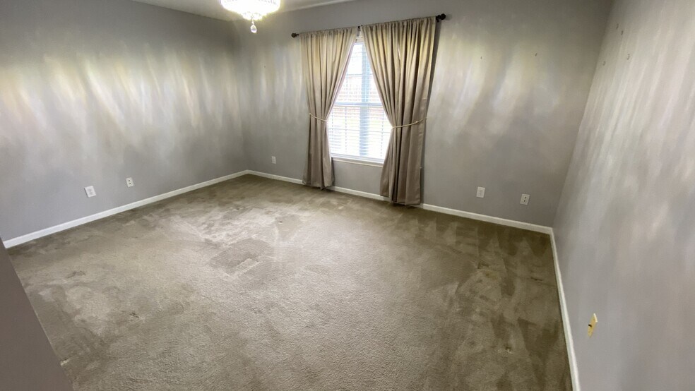 Building Photo - 1041 Bridgeport Way