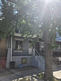 Building Photo - 5624 Arch St