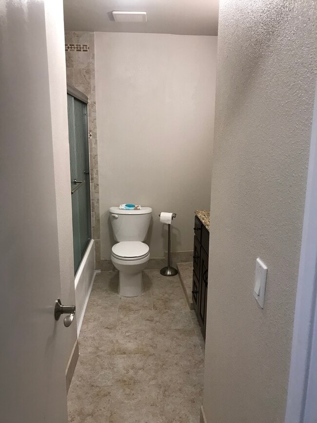 Building Photo - 9660 Durham Dr