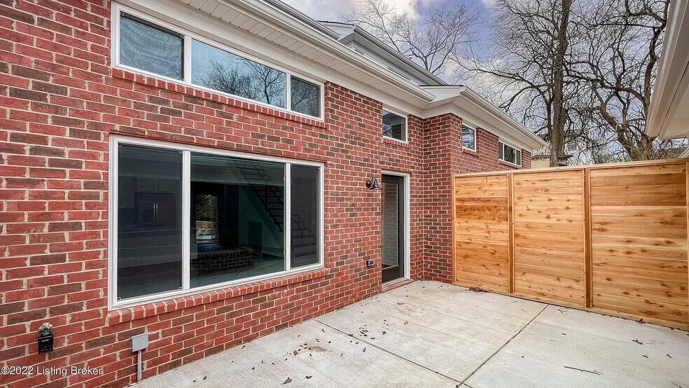 Building Photo - 716 Burnett Farm Ln