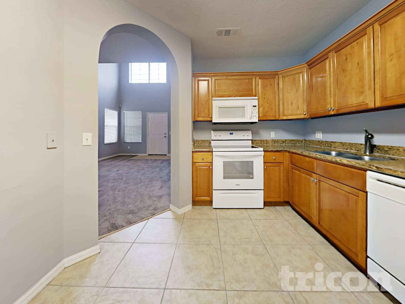 Building Photo - 8405 Quarter Horse Dr