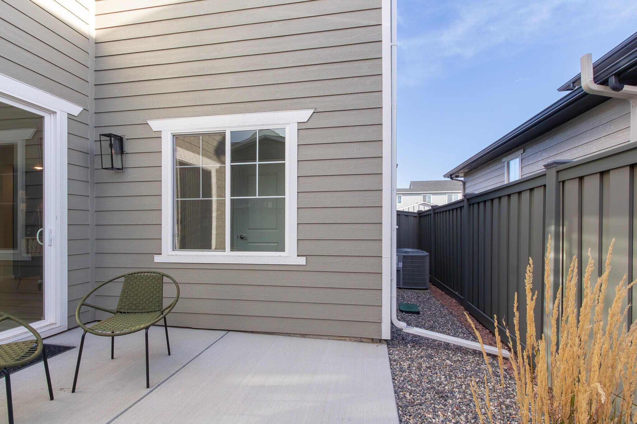 Building Photo - 5863 Summer Dream Dr