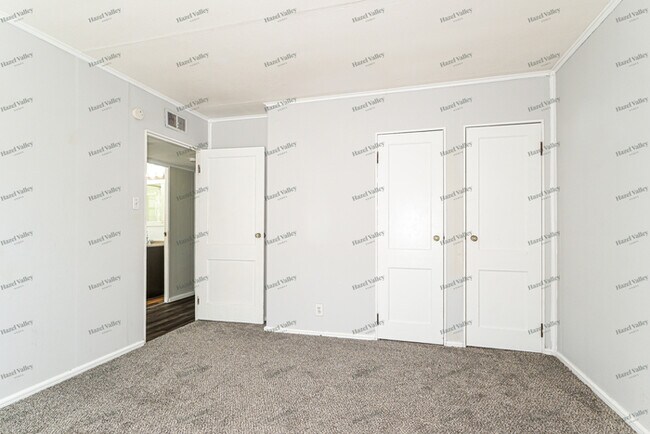 Building Photo - 8942 Arvin Pl
