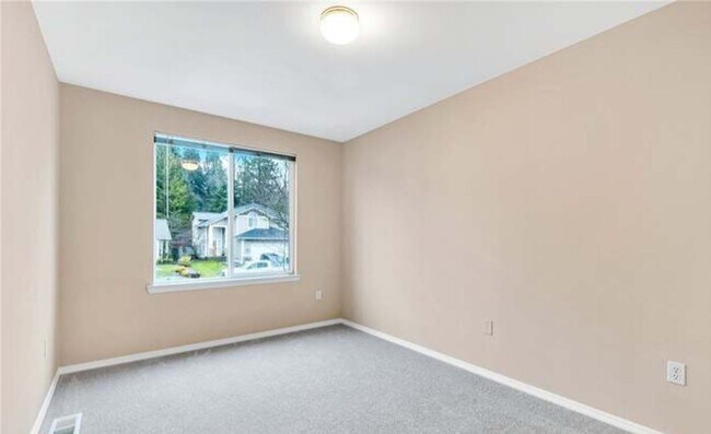 Building Photo - Available NOW - 3bd Home on Gleneagle's 14...