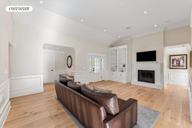 Building Photo - 275 Mill Rd