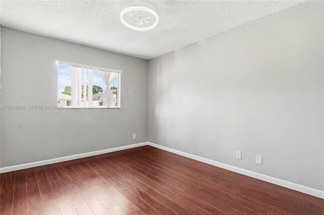 Building Photo - 11188 Sandpoint Terrace