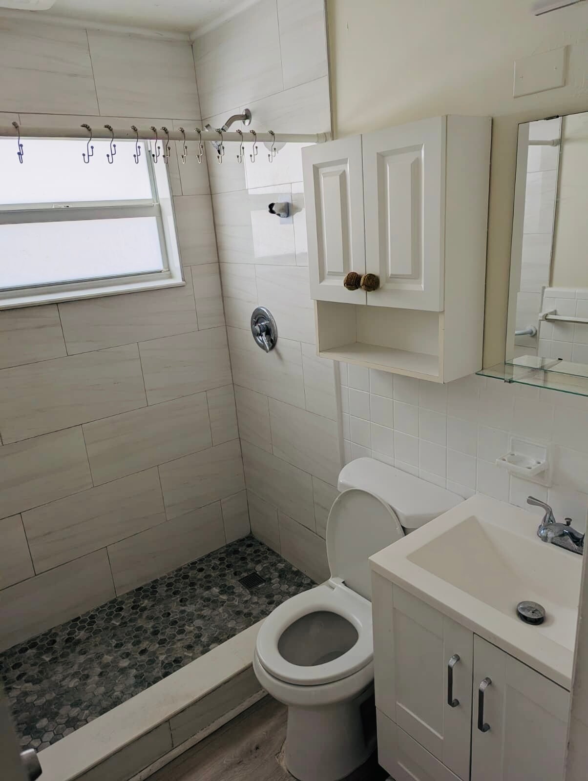 Building Photo - 305 3rd St