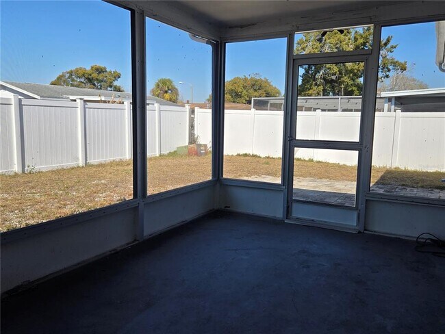 Building Photo - 9629 Morehead Ln