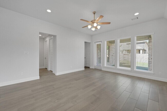 Building Photo - 15835 Bird of Paradise Dr