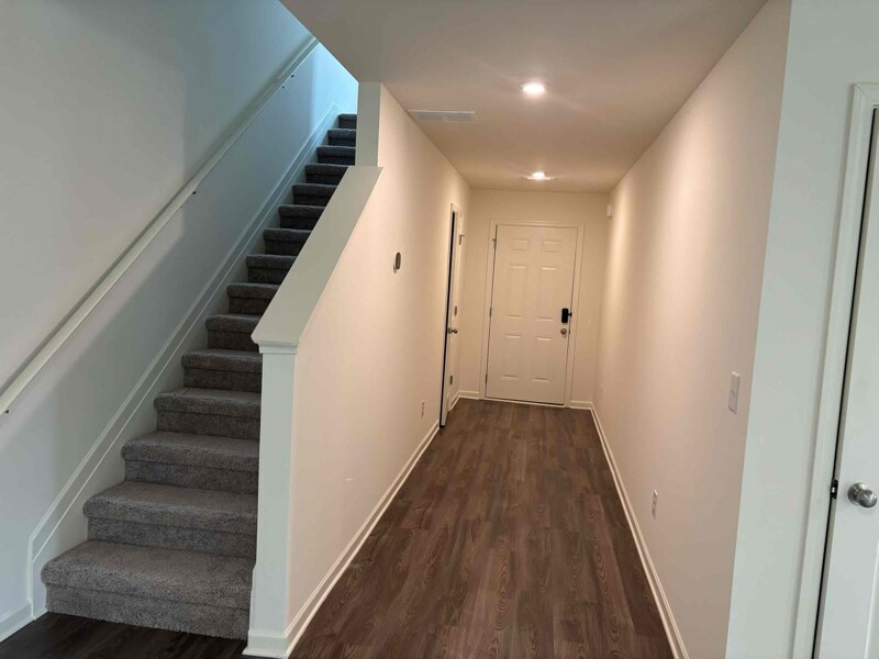 Building Photo - 258 Dream Catcher Dr