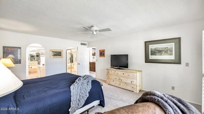 Building Photo - 8188 E Del Cuarzo Dr