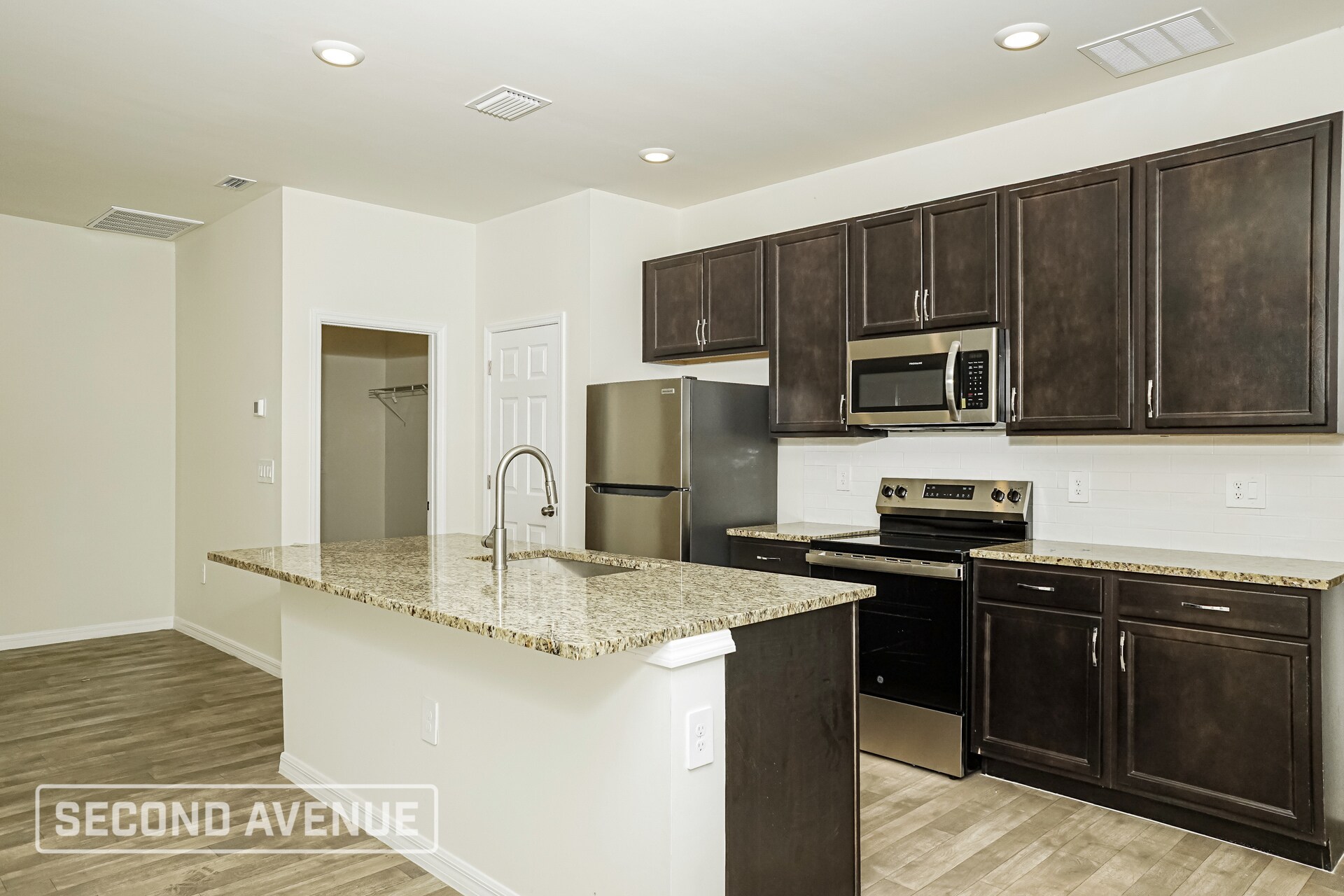 Building Photo - 4737 Manila Ave