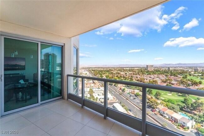 Building Photo - 322 Karen Ave