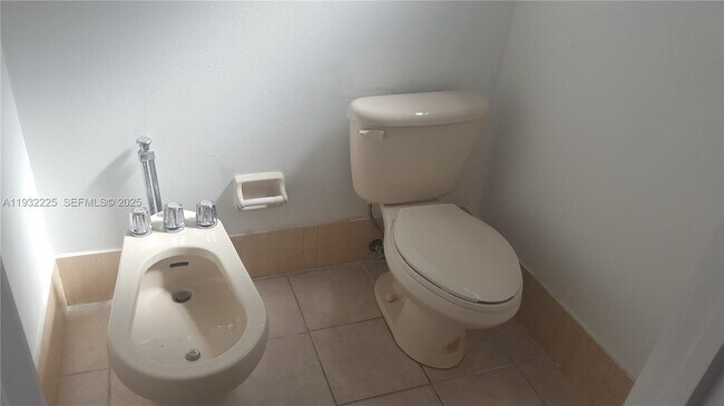 Building Photo - 11860 SW 92nd Ln