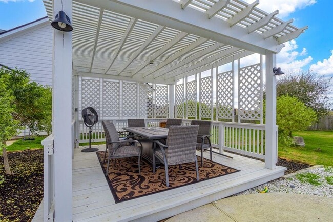 Building Photo - 2963 Settler's Way Dr