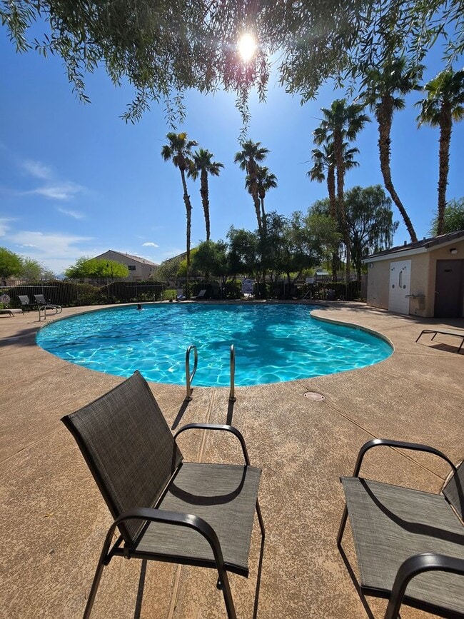 Building Photo - Gated Community  Townhome  2 bedroom, 2 ba...