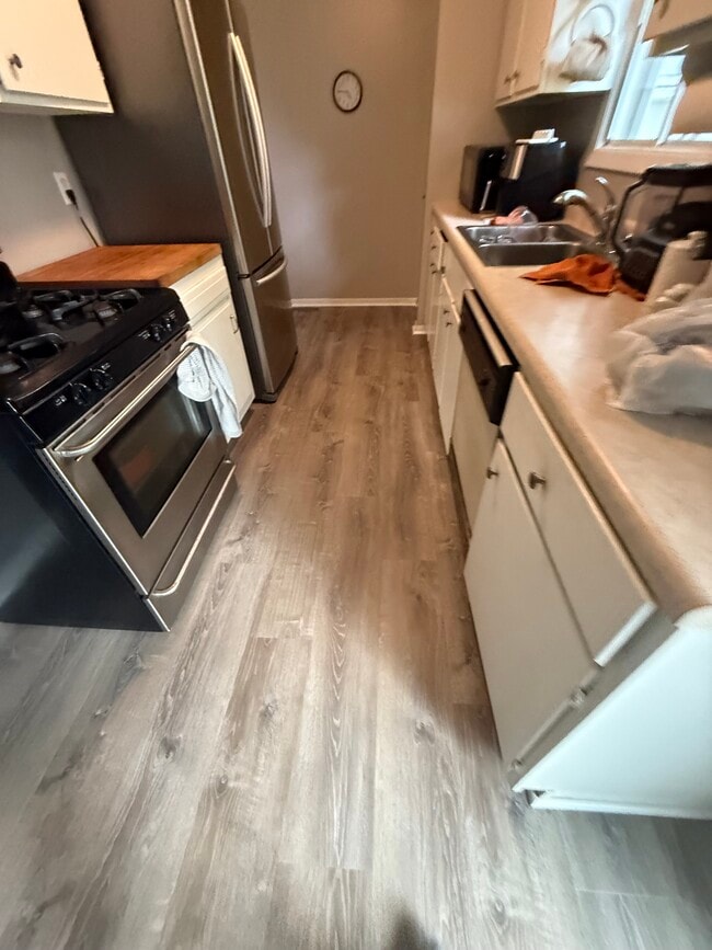 Building Photo - 386 1st Ave SE