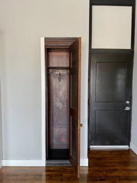 Building Photo - 1501 S 17th St