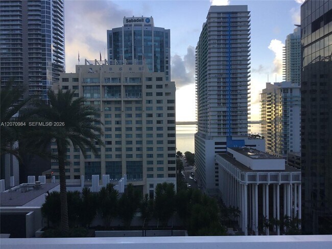 Building Photo - 1080 Brickell Ave