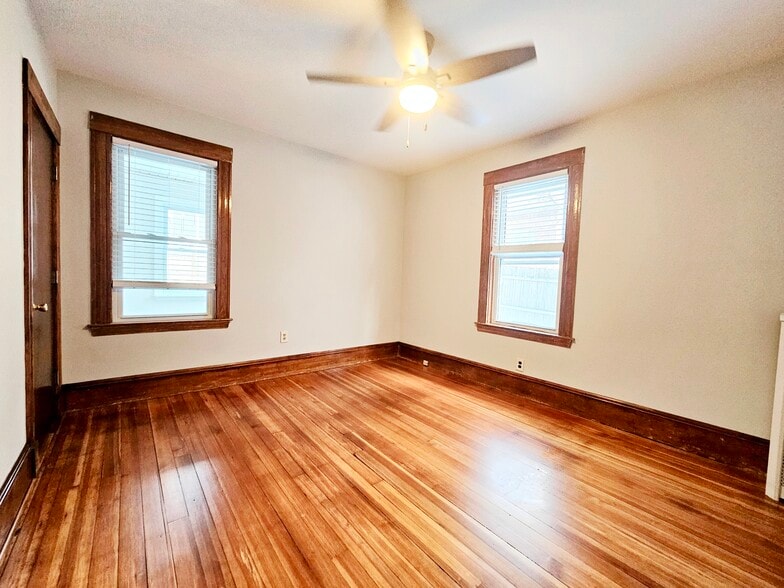 Building Photo - 69 Turner St