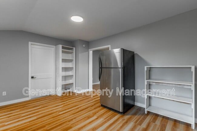 Building Photo - 804 Mcgowan Rd