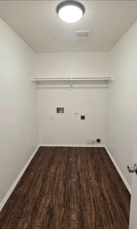 Building Photo - 2817 Island Wren Dr