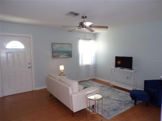 Building Photo - 22308 Laramore Ave